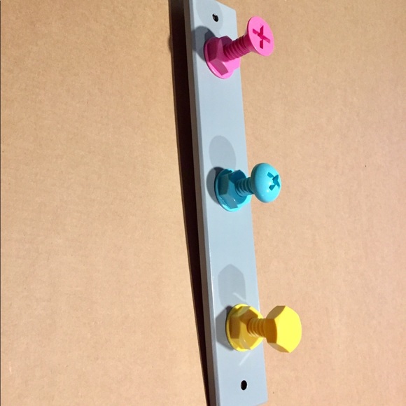 COAT/ BACKPACK HANGER - Picture 4 of 6